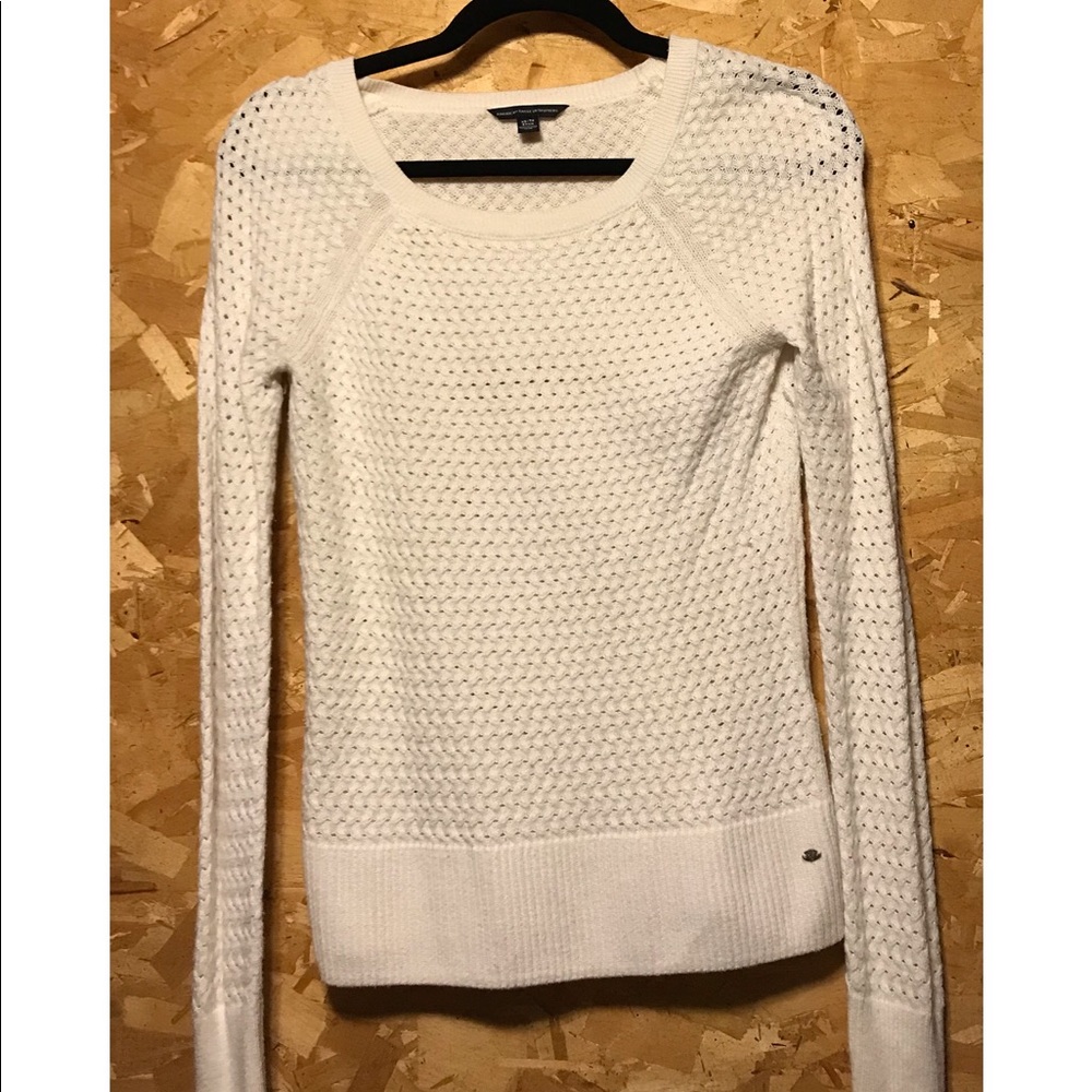 American eagle white sweater